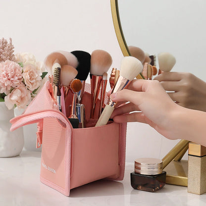 Multi-functional three-dimensional makeup brush storage bag
